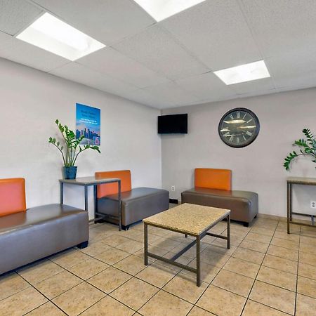 Motel 6-Oak Creek, Wi 외부 사진